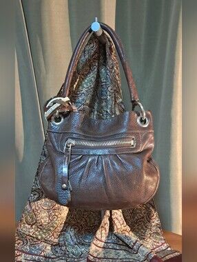 Roots Cho. Brown Pebbled  Leather Shoulder Bag with Front Zipper Bangle